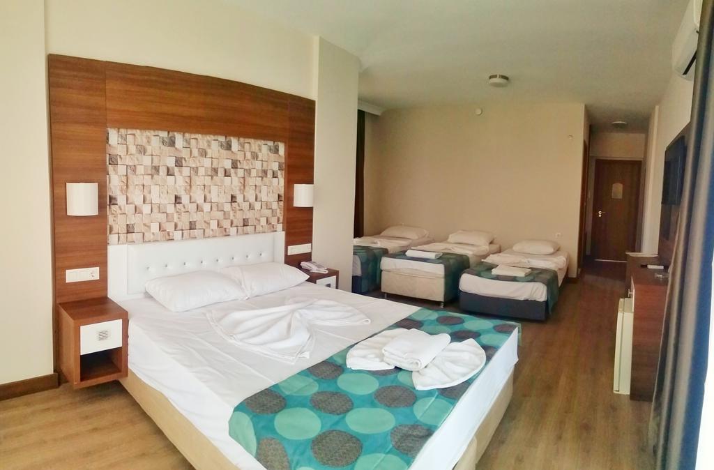 Comfort Ada Class Hotel Кушадаси Екстер'єр фото
