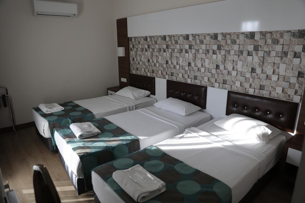 Comfort Ada Class Hotel Кушадаси Екстер'єр фото